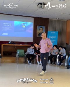 02CHARLA MARISTAS CARRUSEL2