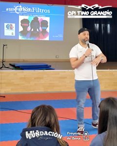 06CHARLA GUNTIN CARRUSEL2